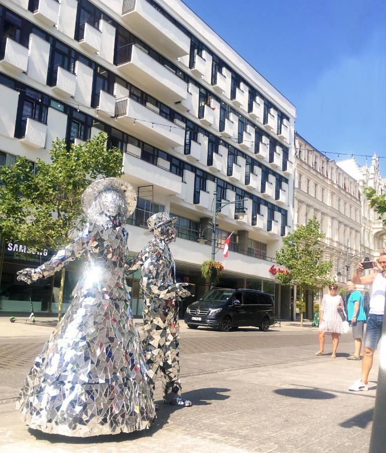 Apartament I Love Piotrkowska Z Wielkim Lustrem, Balkonem I Klimatyzacja Лодз Екстериор снимка