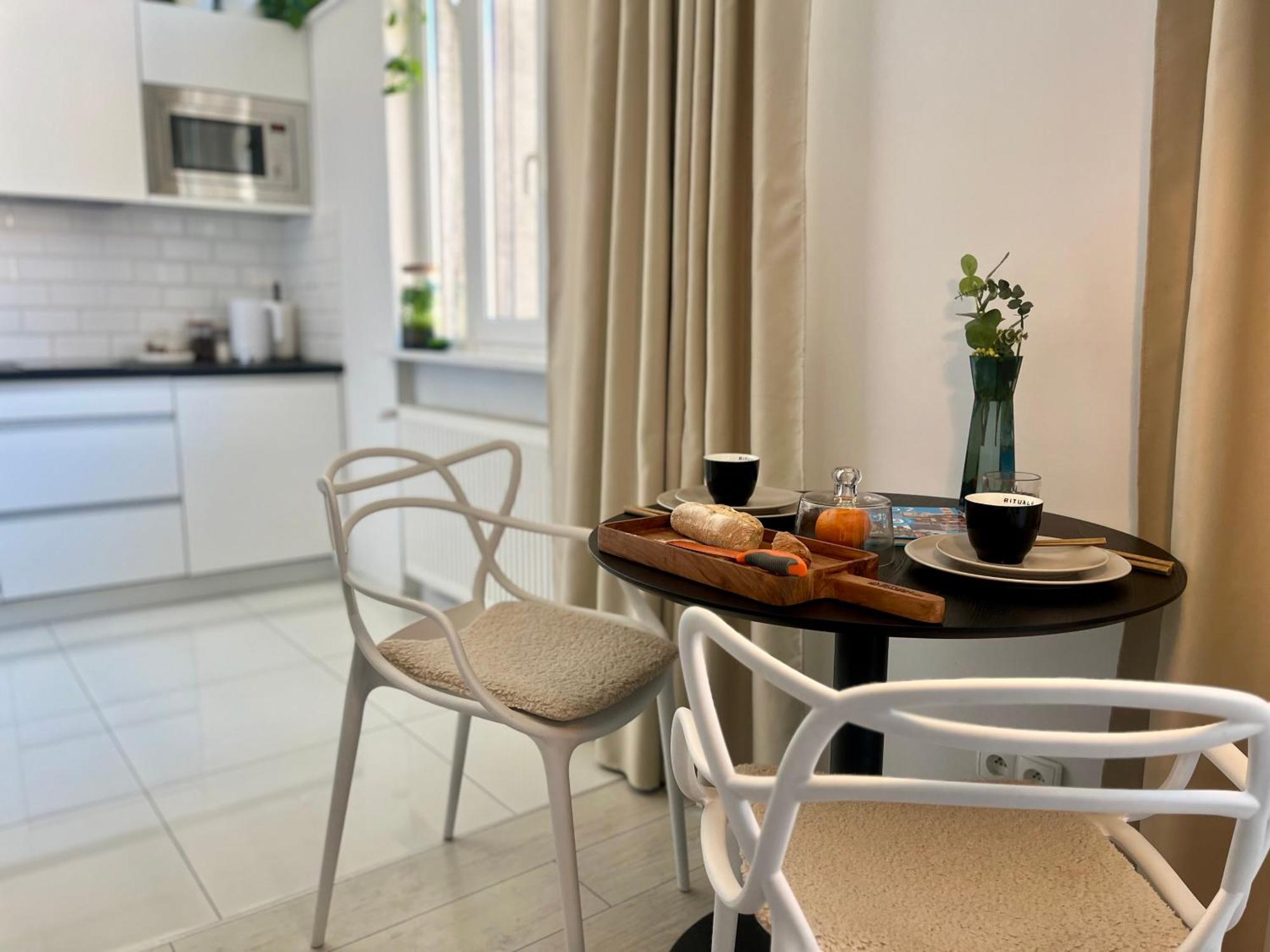 Apartament I Love Piotrkowska Z Wielkim Lustrem, Balkonem I Klimatyzacja Лодз Екстериор снимка