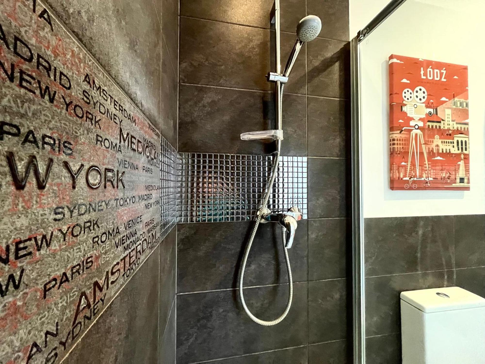 Apartament I Love Piotrkowska Z Wielkim Lustrem, Balkonem I Klimatyzacja Лодз Екстериор снимка